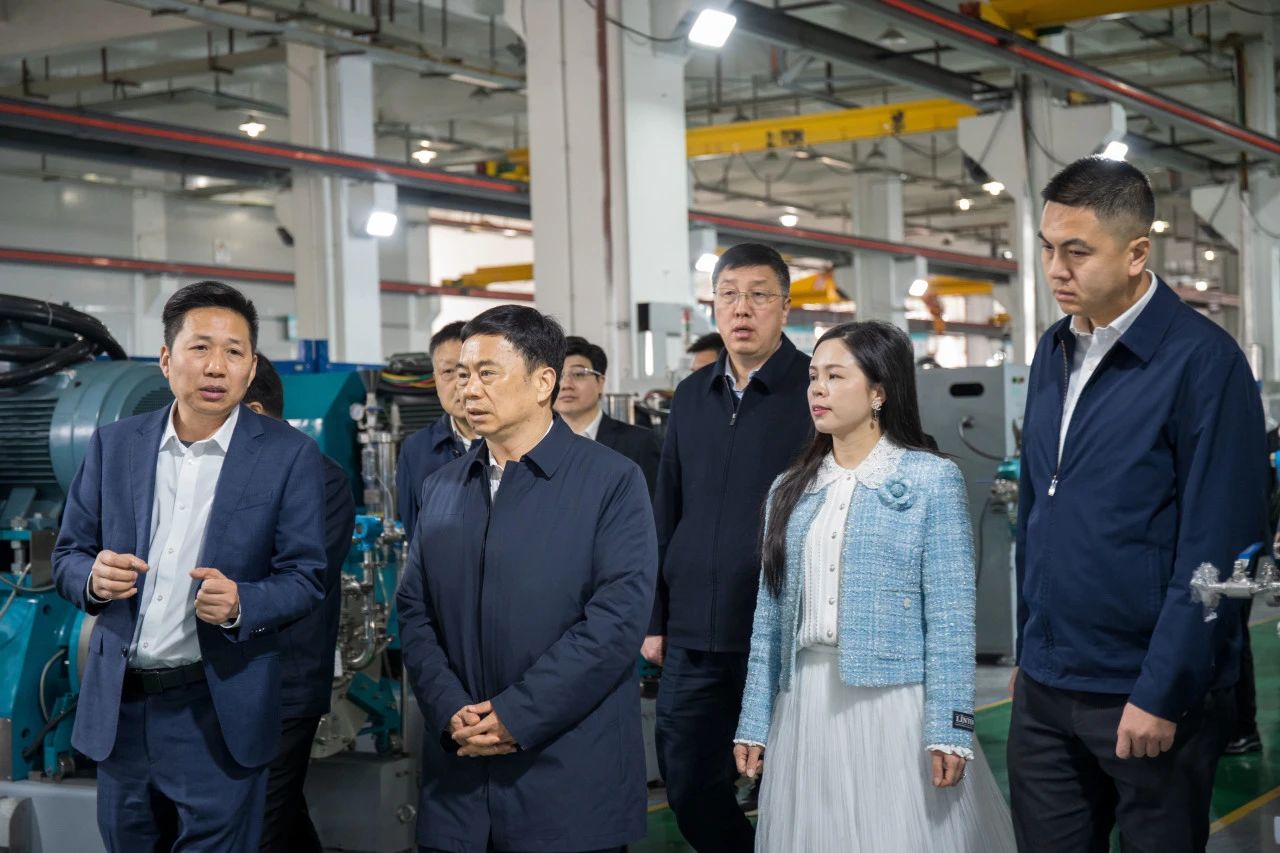 随州市委书记马泽江率团赴东莞宝宝考察，共绘智能制造蓝图