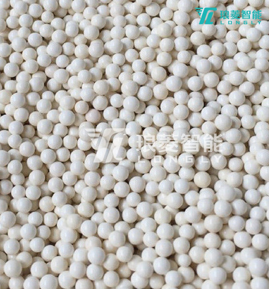 锆珠.jpg 锆珠.jpg